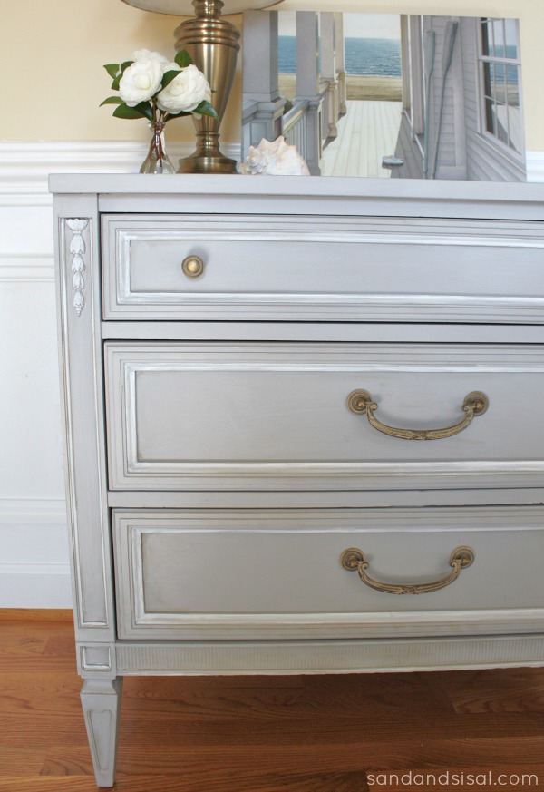 chalk paint® dresser makeover (part 2 using wax) - sand and sisal