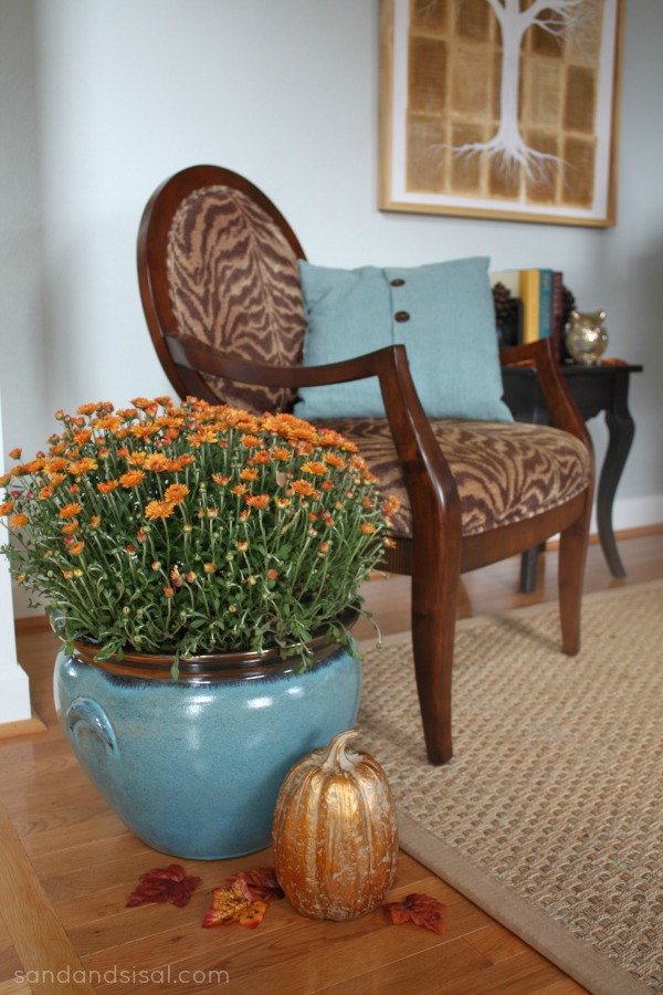 Affordable Fall Decorating Ideas #MyHarvestHome