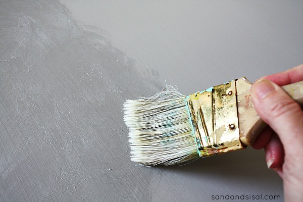 How to create a textured look using wet Chalk Paint® Wax 