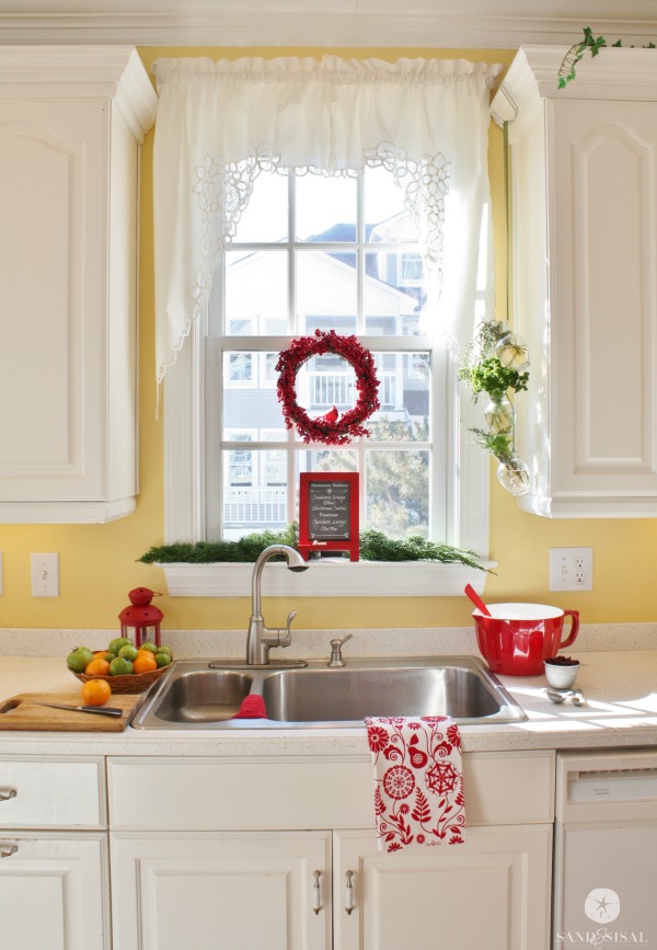  Beach Home Christmas Kitchen Tour 2