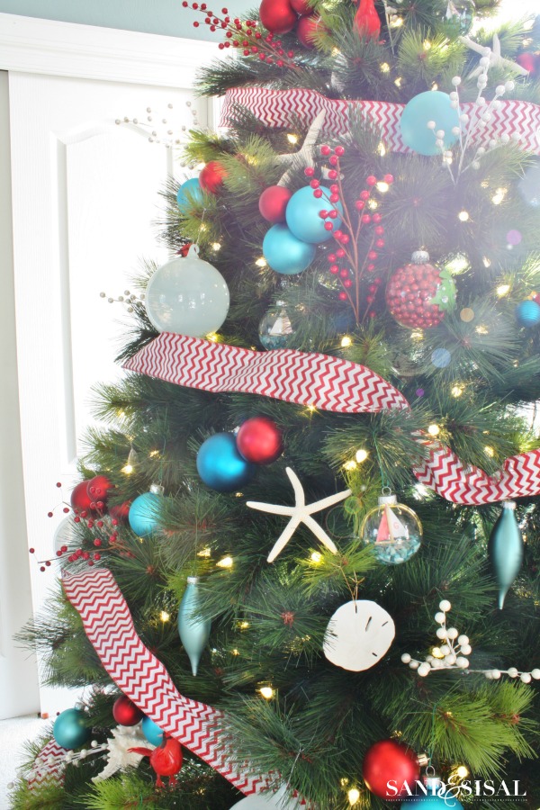 Red and Turquoise Christmas Tree