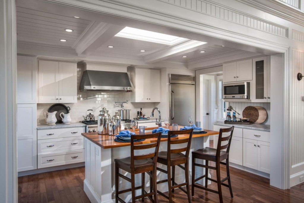 HGTV Dream Home 2015 - White Kitchen