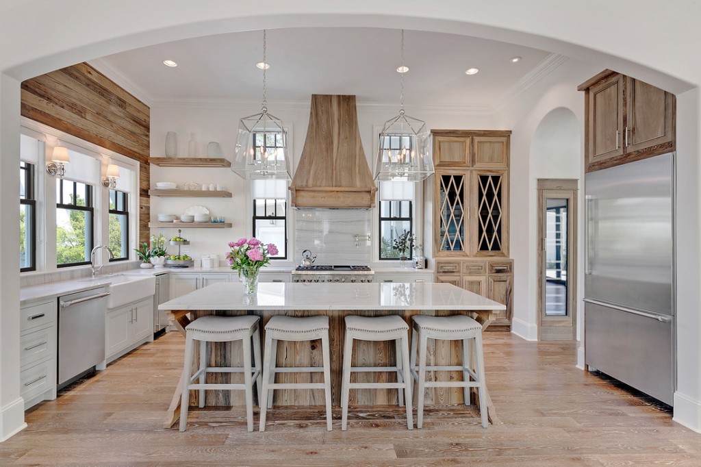 Coastal Kitchen - Old Seagrove Homes