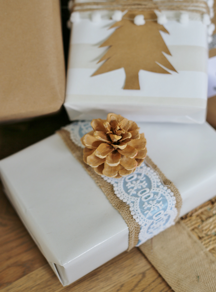 Christmas Gift Wrapping Ideas - burlap and lace + pinecone