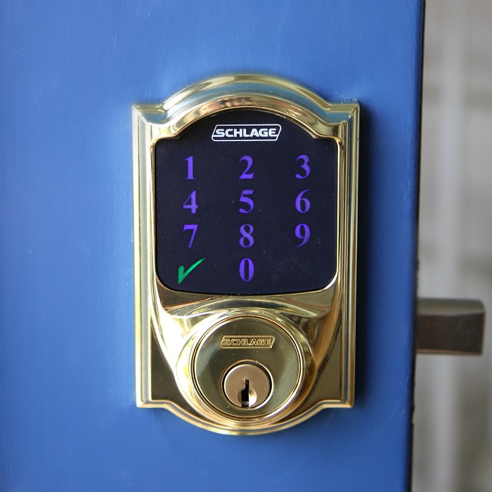 Schlage Connect Touchscreen Deadbolt with Alarm