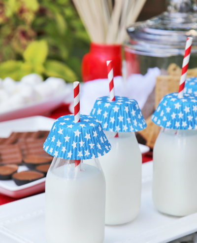 S'mores Bar - Milk Bottles with Cupcake Liners