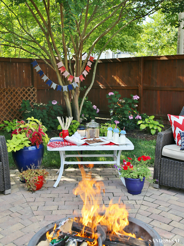 S'mores Table - Ourdoor Entertaining