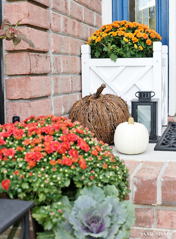 fall-front-porch-decorating-ideas-2