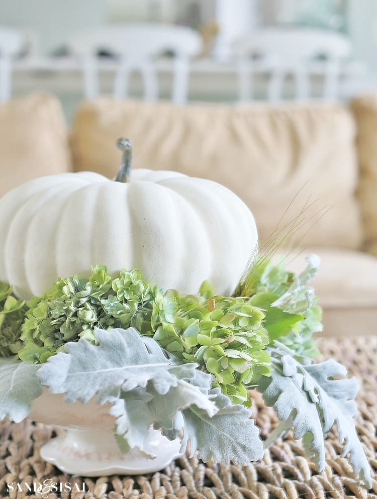 Ease into Autumn with this beautiful and simple to make White Pumpkin Centerpiece