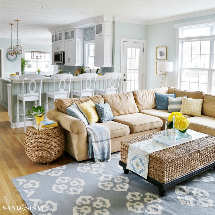 Spring Family Room and Kitchen Tour 