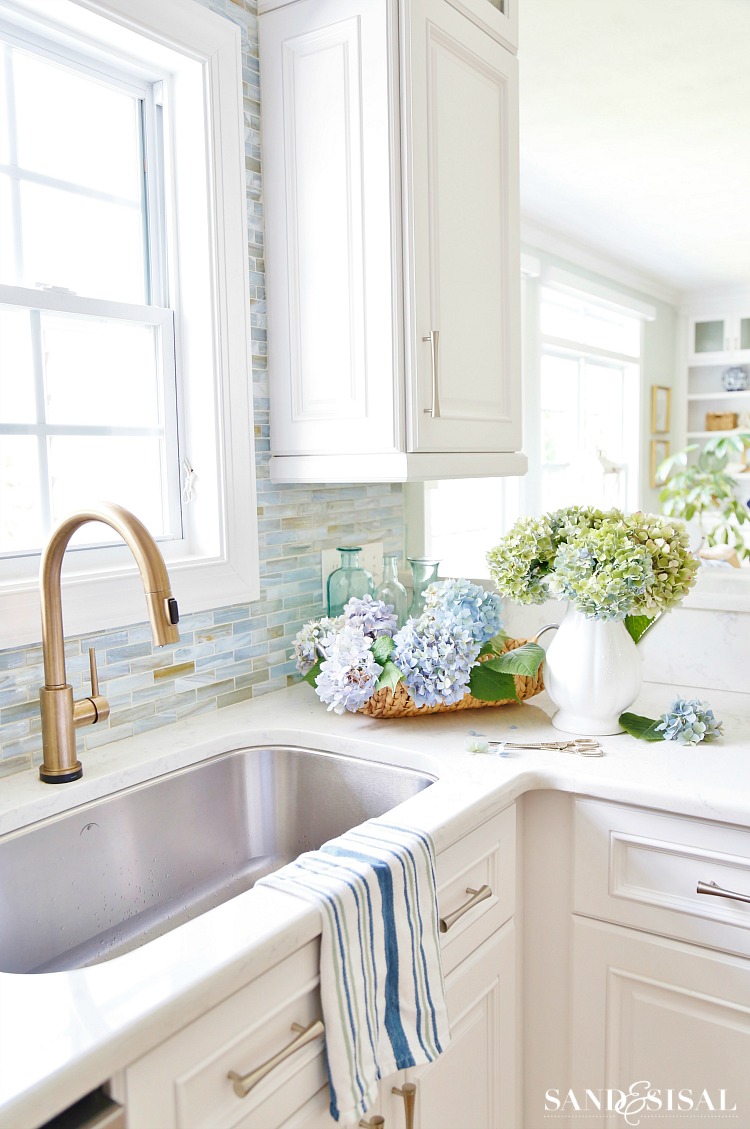 Coastal Kitchen Linens