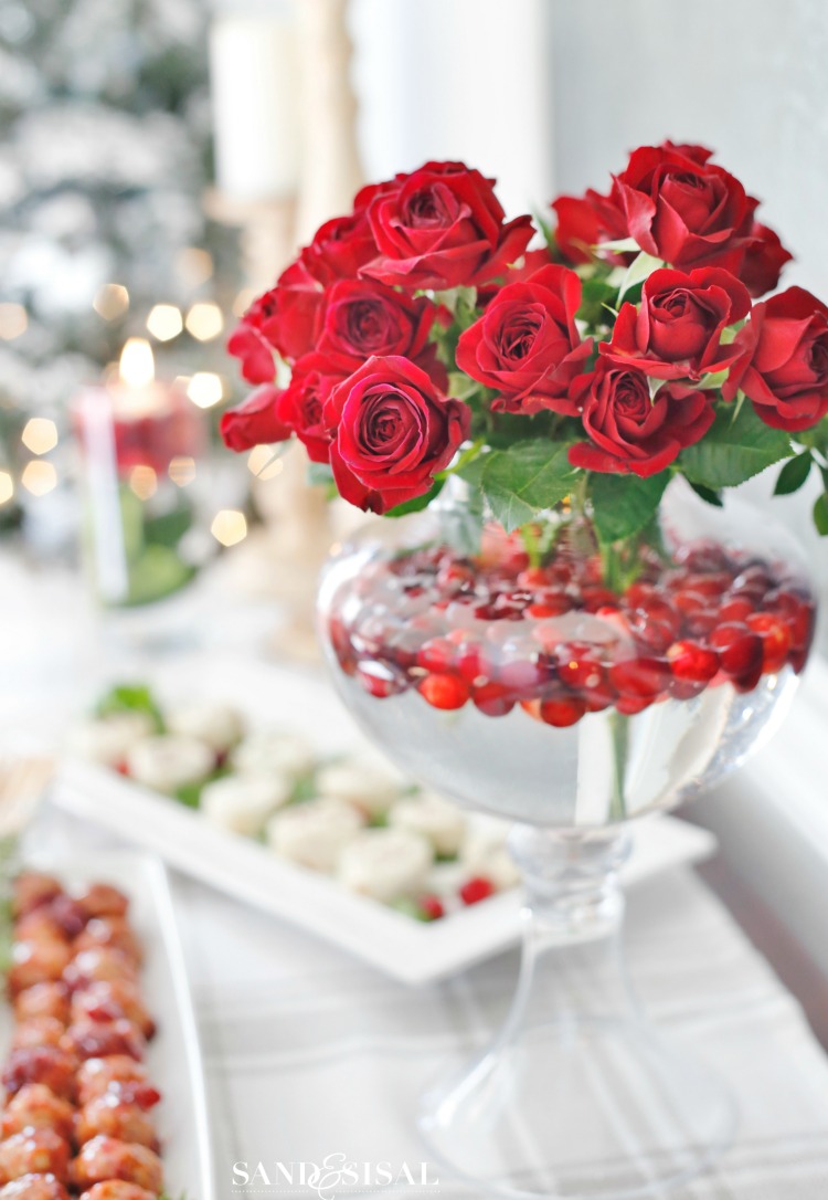 Christmas Centerpiece - Rose and Cranberry Centerpiece