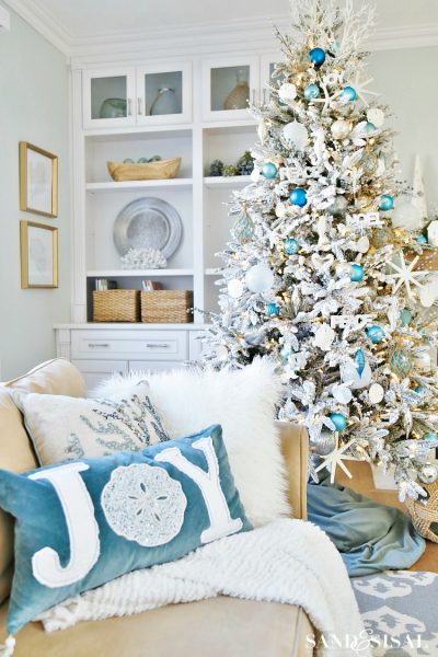 Coastal Christmas tree