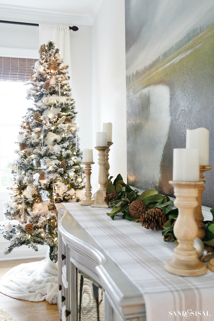 Neutral Christmas Decorating Ideas