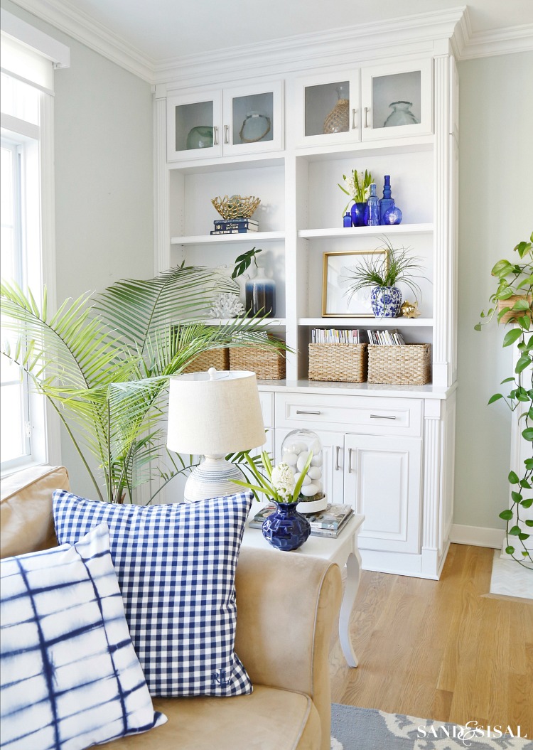 Blue and White Spring Living Room Tour 