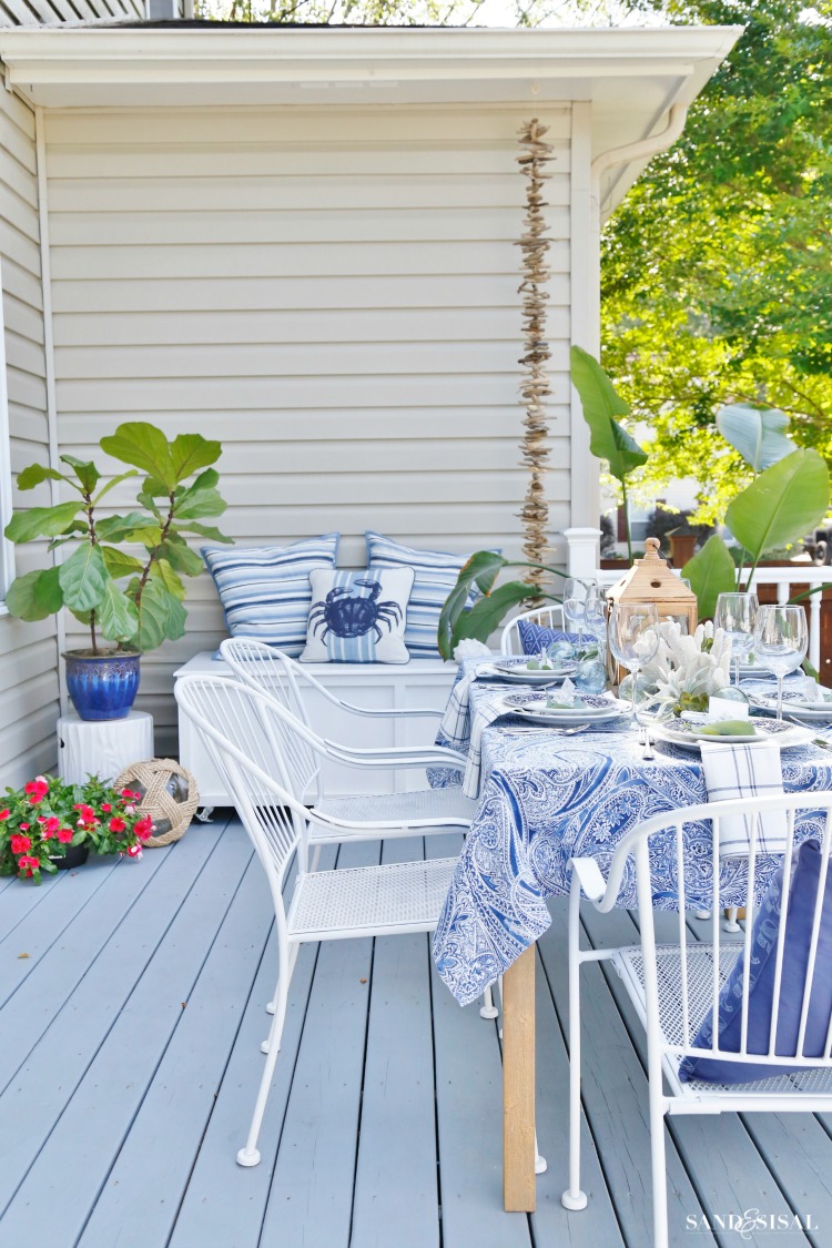 how to create a coastal outdoor dining space