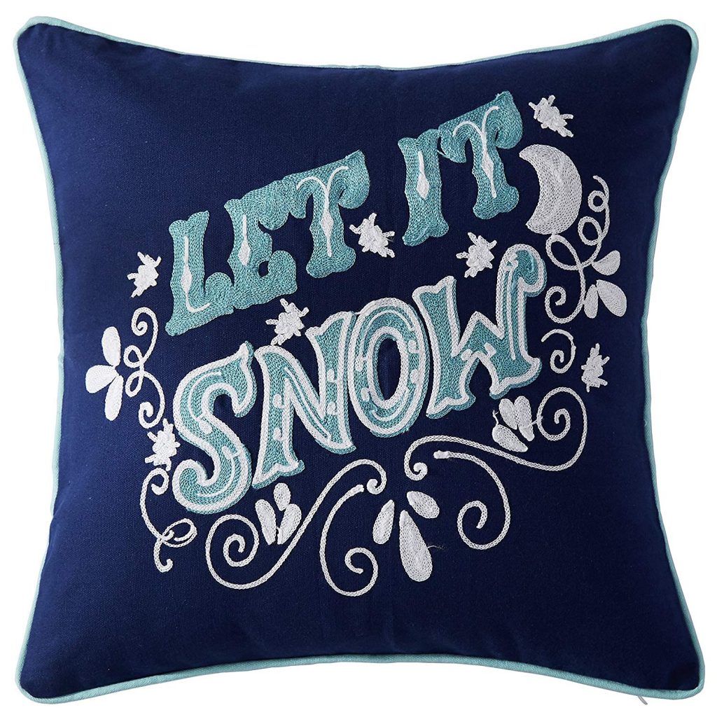 15 Beautiful Blue and White Christmas Pillow Covers