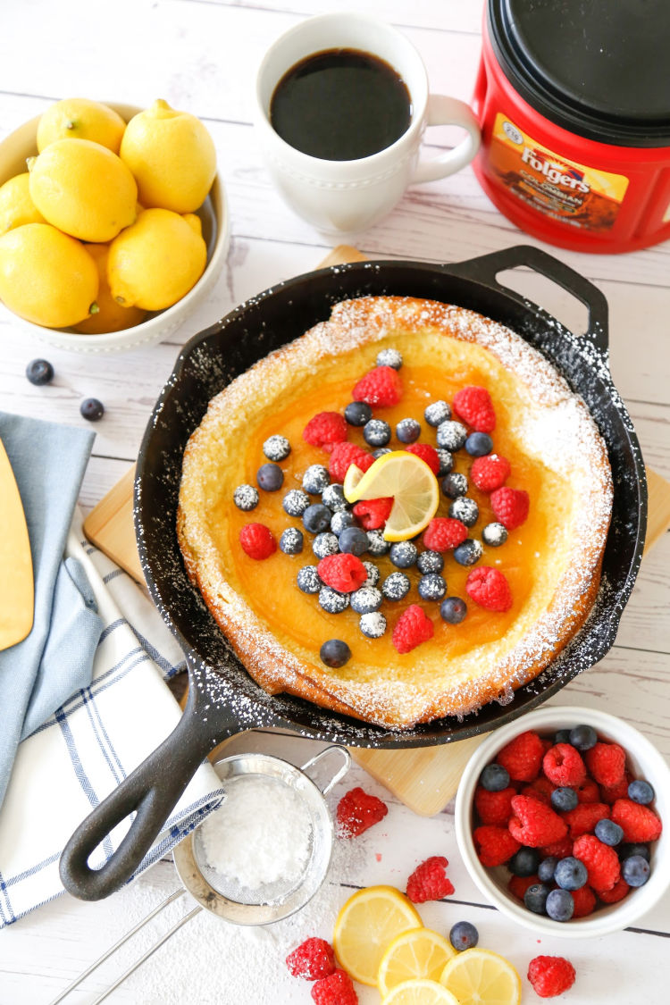 Lemon-Berry Dutch Baby Pancake 