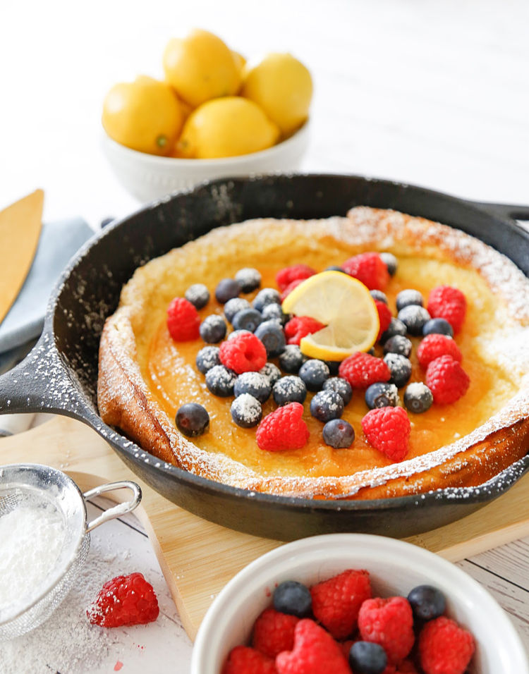 Lemon-Berry Dutch Baby Pancake 