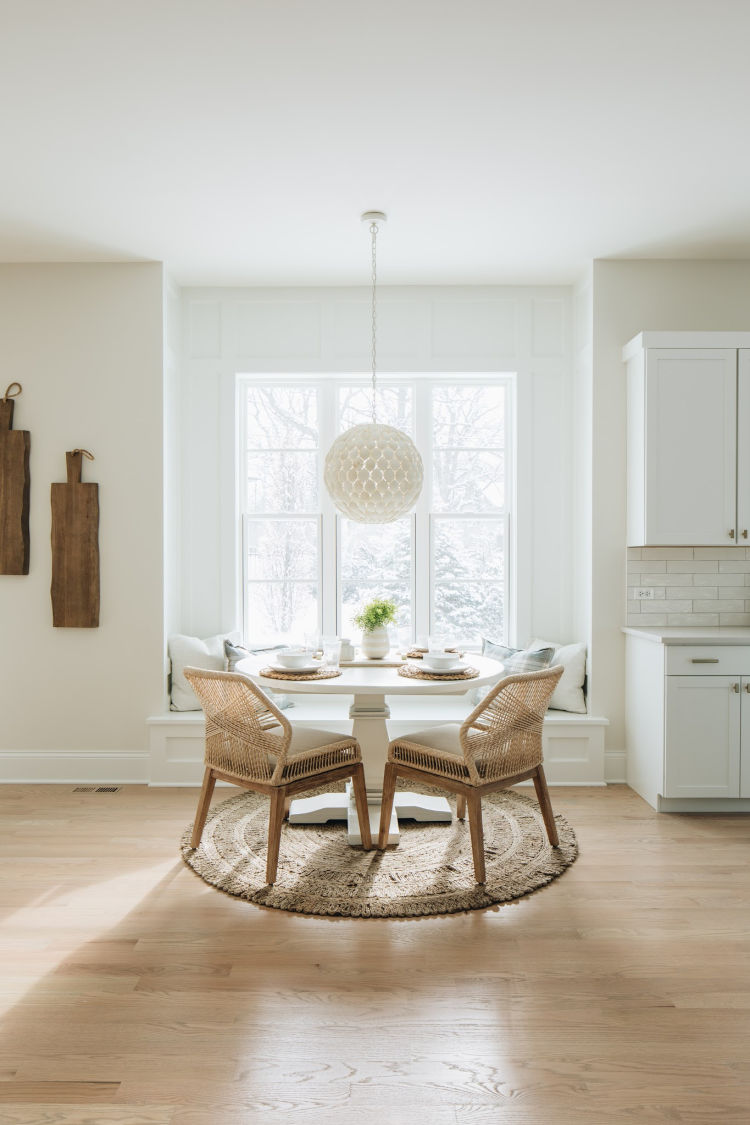 Coastal Farmhouse House Breakfast Nook