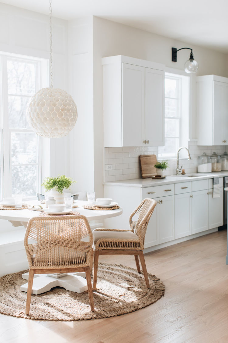 Coastal Farmhouse House Breakfast Nook