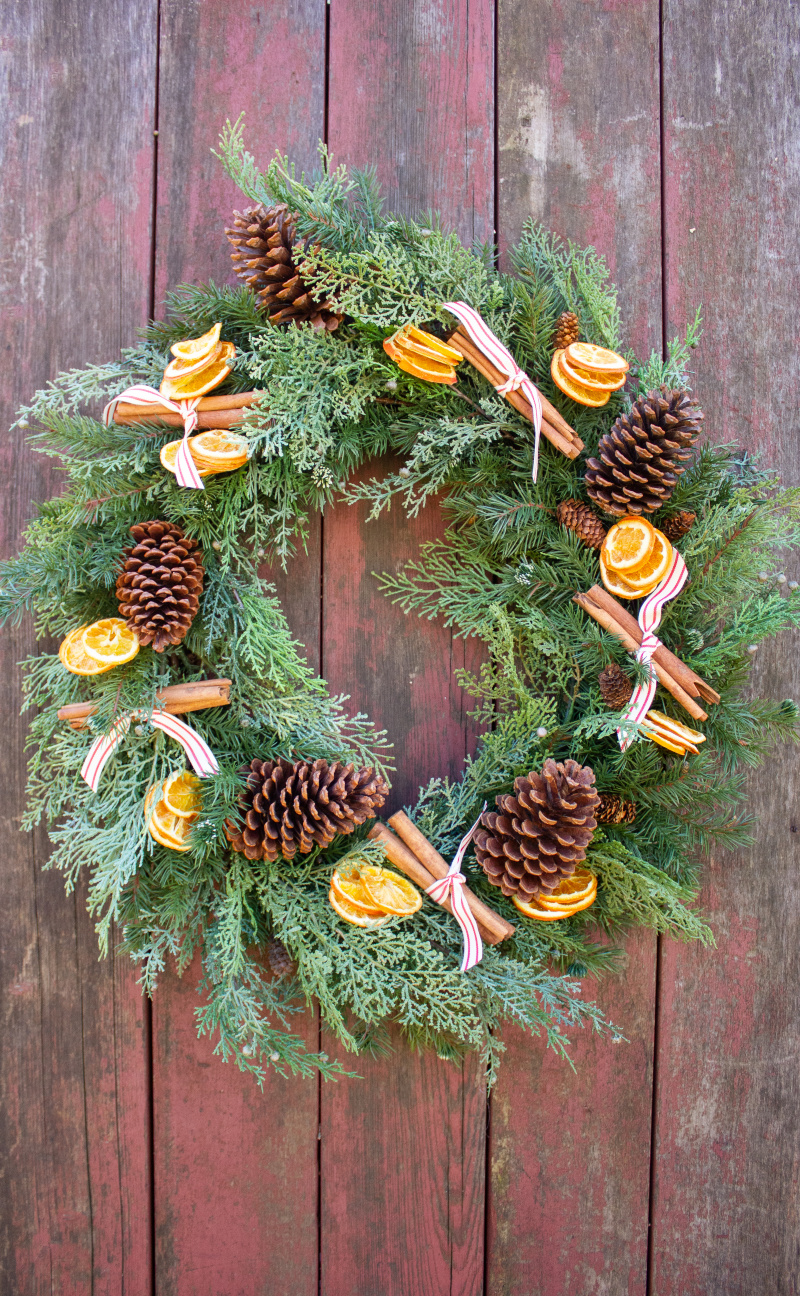 Cinnamon stick and dried orange wreath (1)