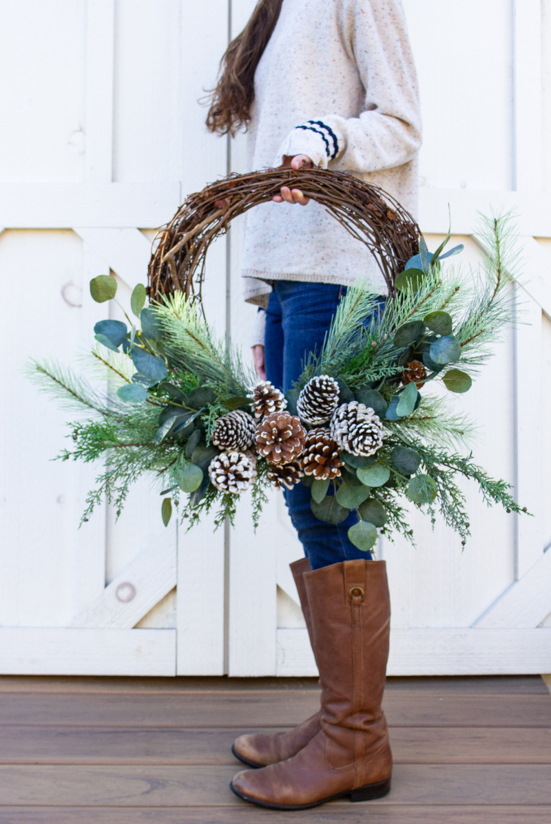 Pinecone Winter Wreath