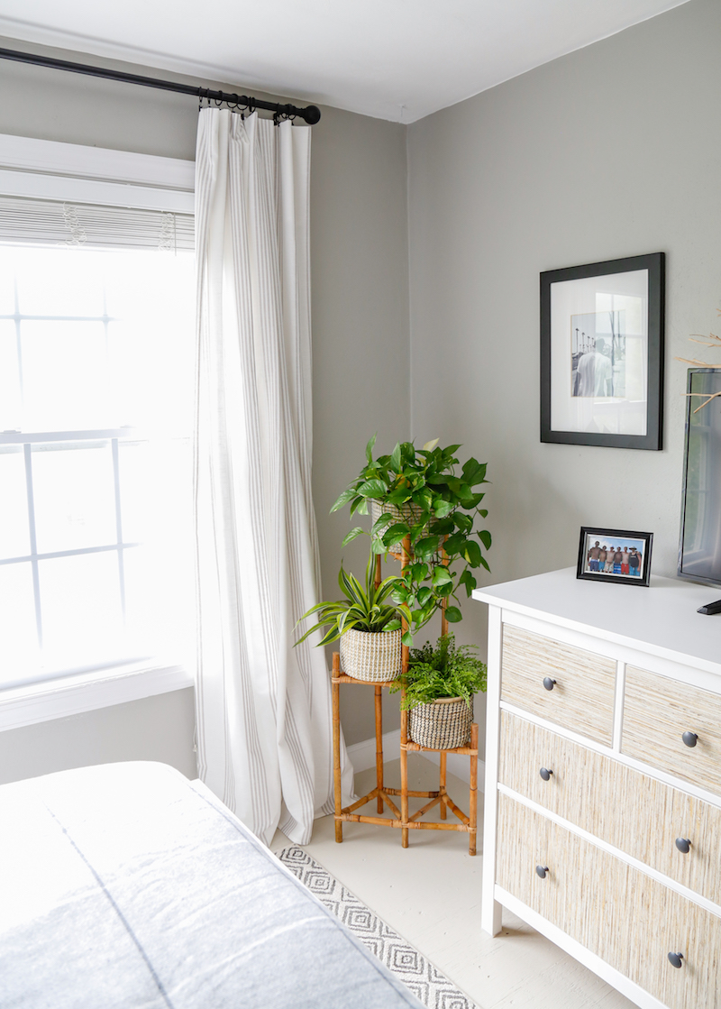 Modern Coastal Bedroom 